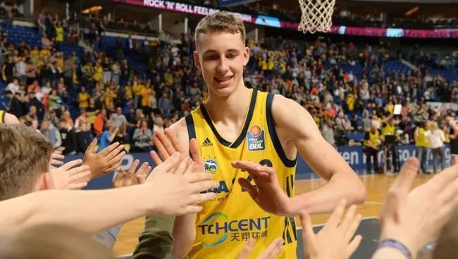 球员是比赛 球员是比赛